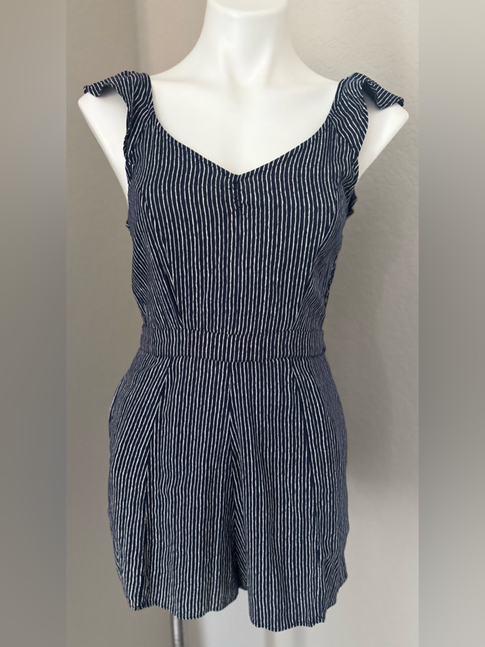 American Eagle Navy Blue White Striped Romper Flutter Sleeves Open Back Sz Small